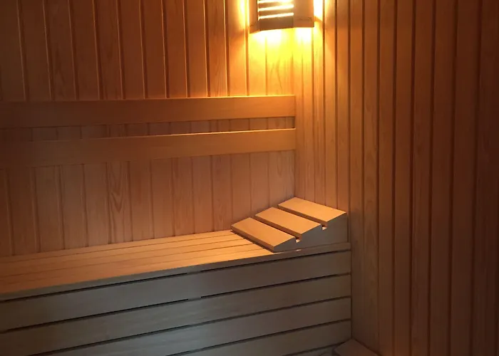 Хотел семеен бел епок бийч Варна