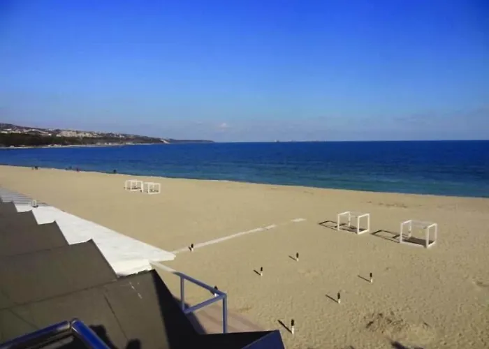 семеен бел епок бийч Хотел Варна