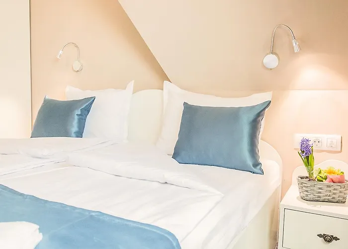 семеен бел епок бийч 3* Варна