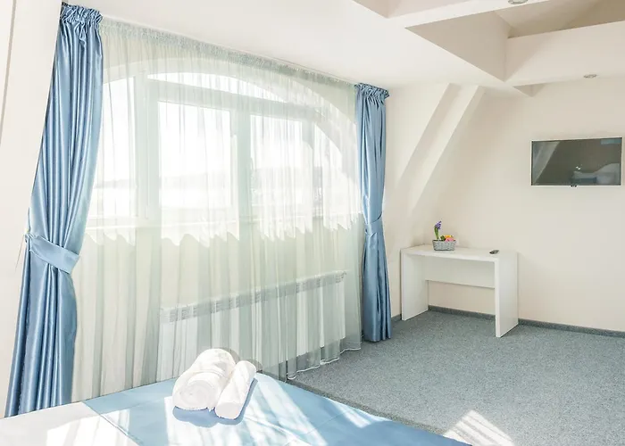 семеен бел епок бийч Хотел