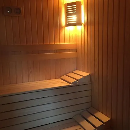 семеен бел епок бийч 3* Варна