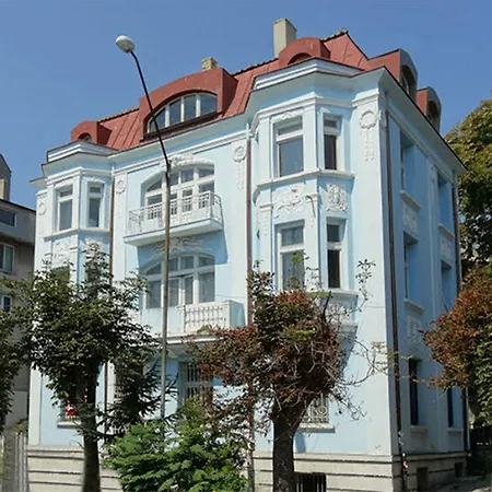 семеен бел епок бийч Хотел 3*