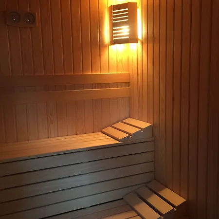 Хотел семеен бел епок бийч Варна