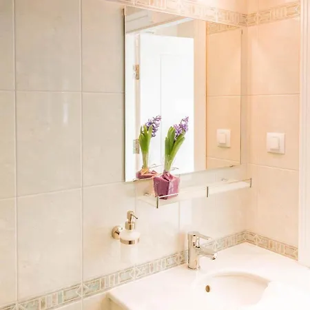 Хотел семеен бел епок бийч 3*