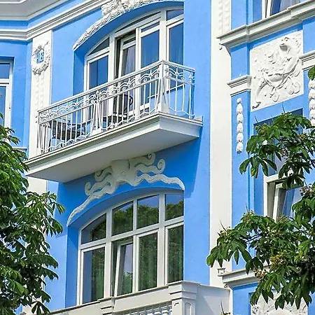 Отель Family Belle Epoque 3*