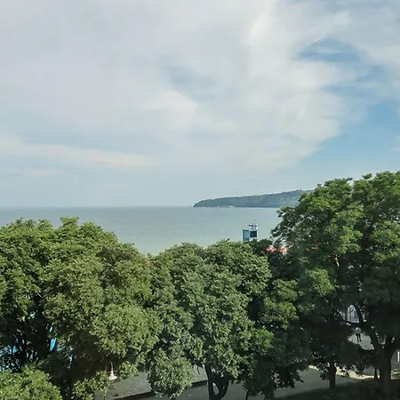 Family Belle Epoque 3* Varna
