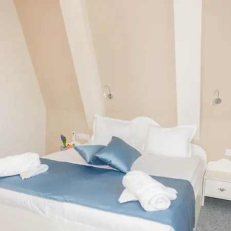 семеен бел епок бийч Варна