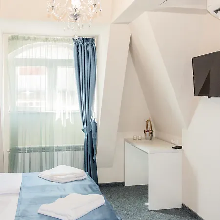 酒店 Family Belle Epoque