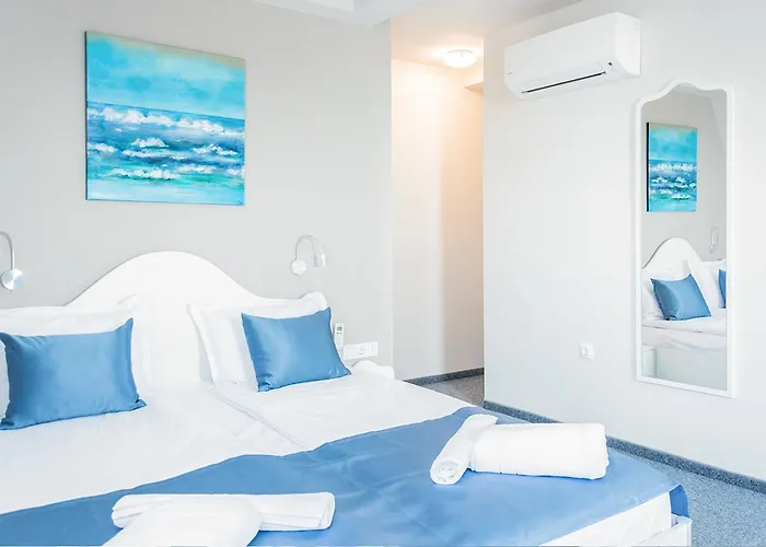 Family Belle Epoque Hotel Warna